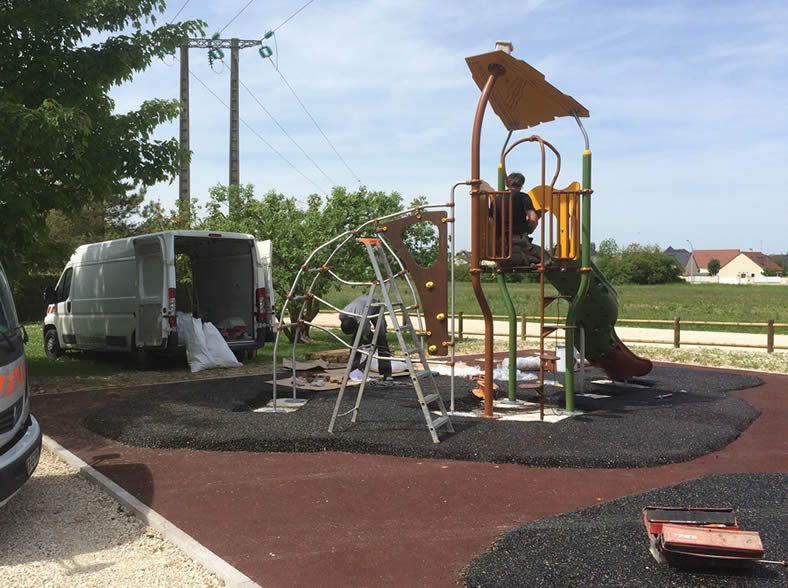 Aires de jeux pour enfants et adolescents